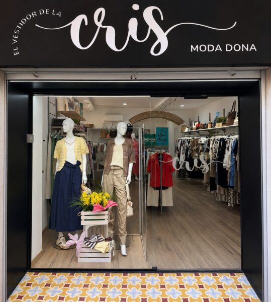 EL VESTIDOR DE LA CRIS